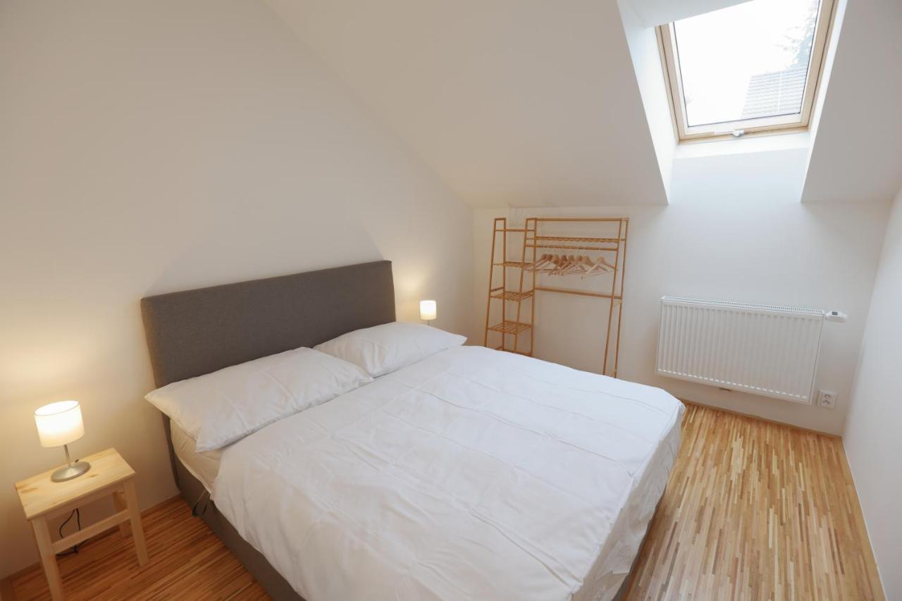 Apartmany U Kvetne Zahrady Kromeriz Bagian luar foto