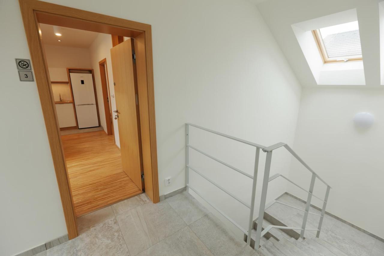 Apartmany U Kvetne Zahrady Kromeriz Bagian luar foto